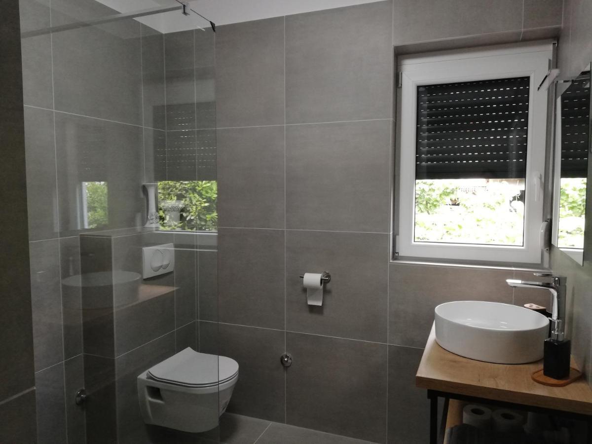 Apartments 4U Omišalj المظهر الخارجي الصورة
