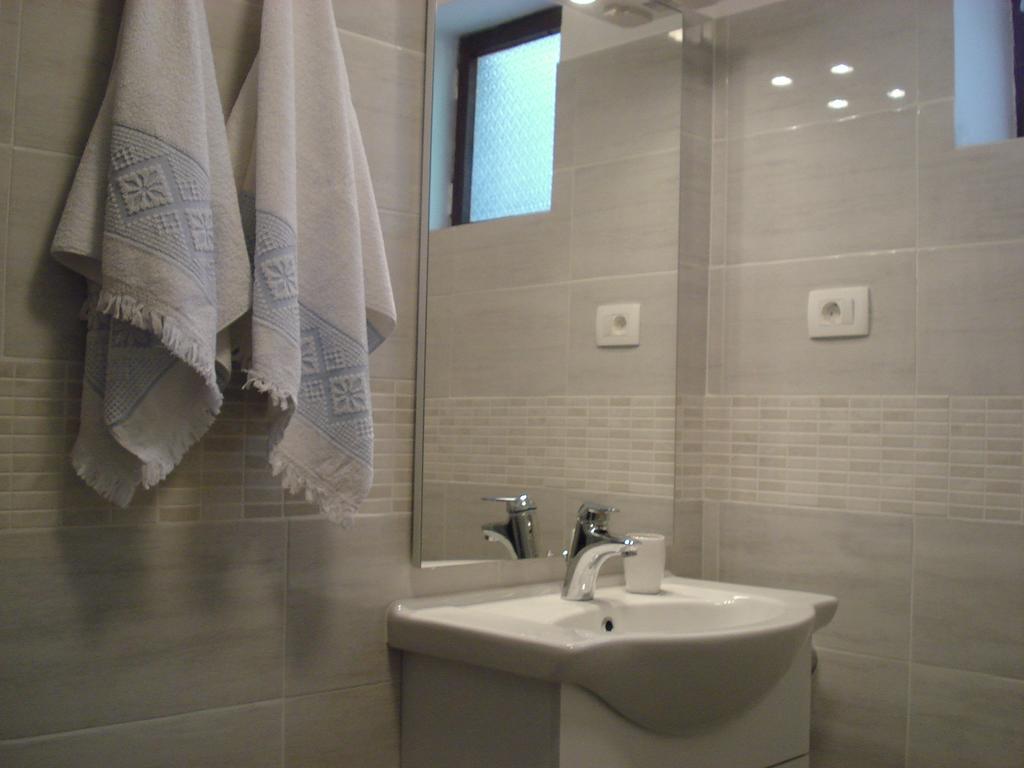 Apartments 4U Omišalj المظهر الخارجي الصورة