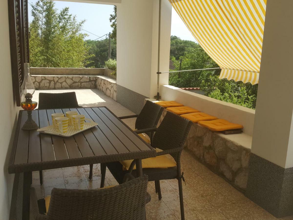 Apartments 4U Omišalj المظهر الخارجي الصورة