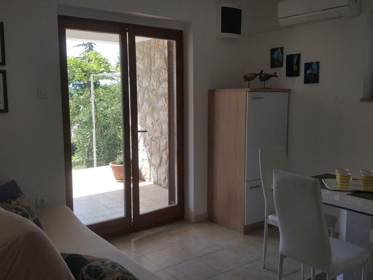 Apartments 4U Omišalj المظهر الخارجي الصورة
