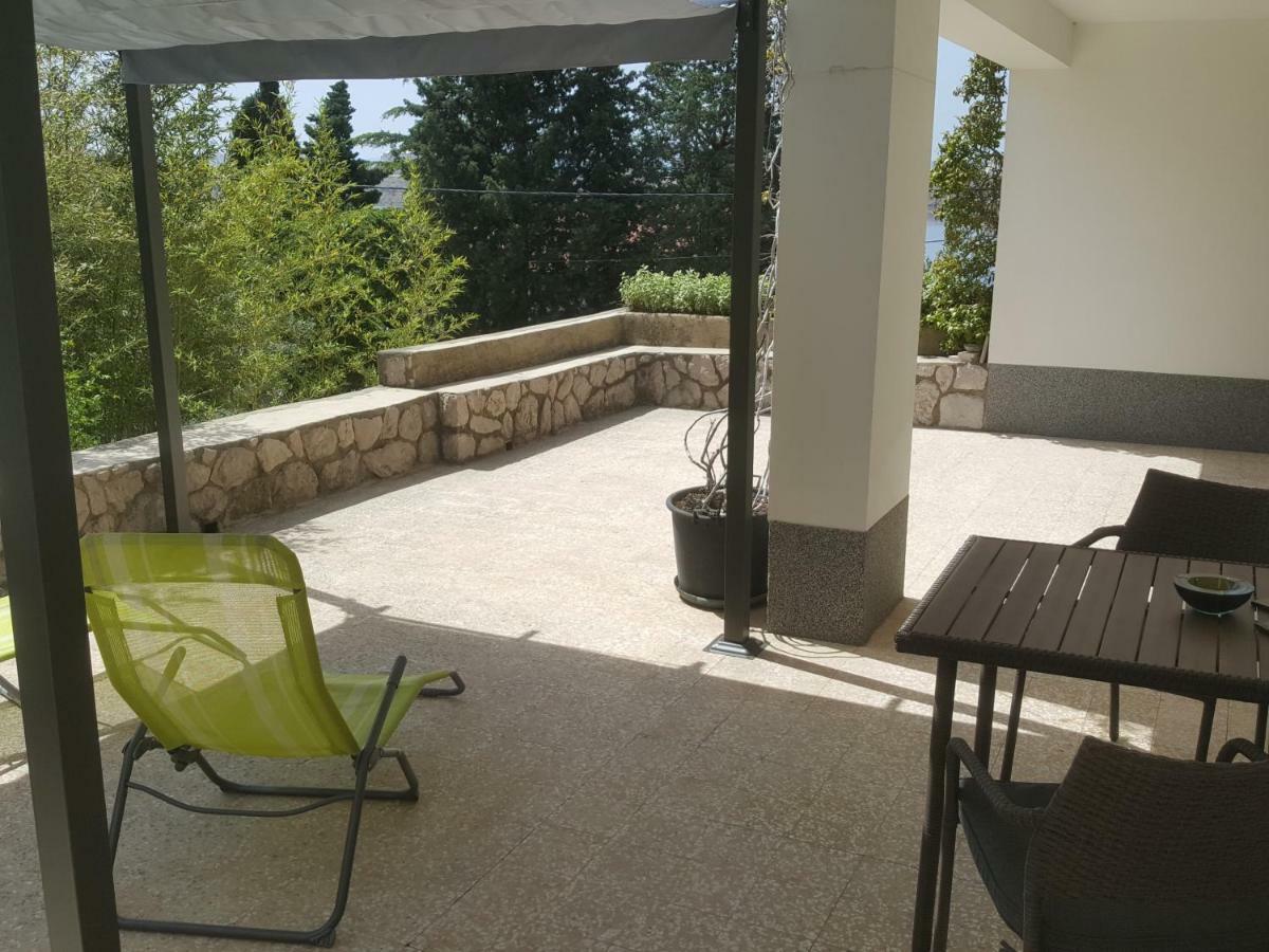 Apartments 4U Omišalj المظهر الخارجي الصورة