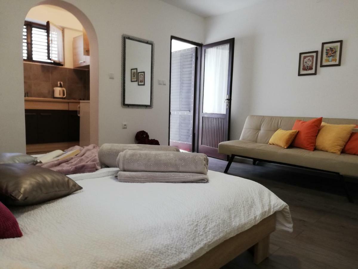 Apartments 4U Omišalj المظهر الخارجي الصورة